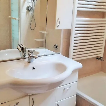 Apartments Venice ホテル *