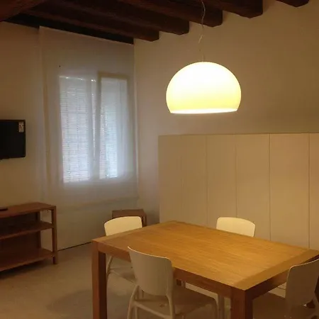 Apartments Venice *